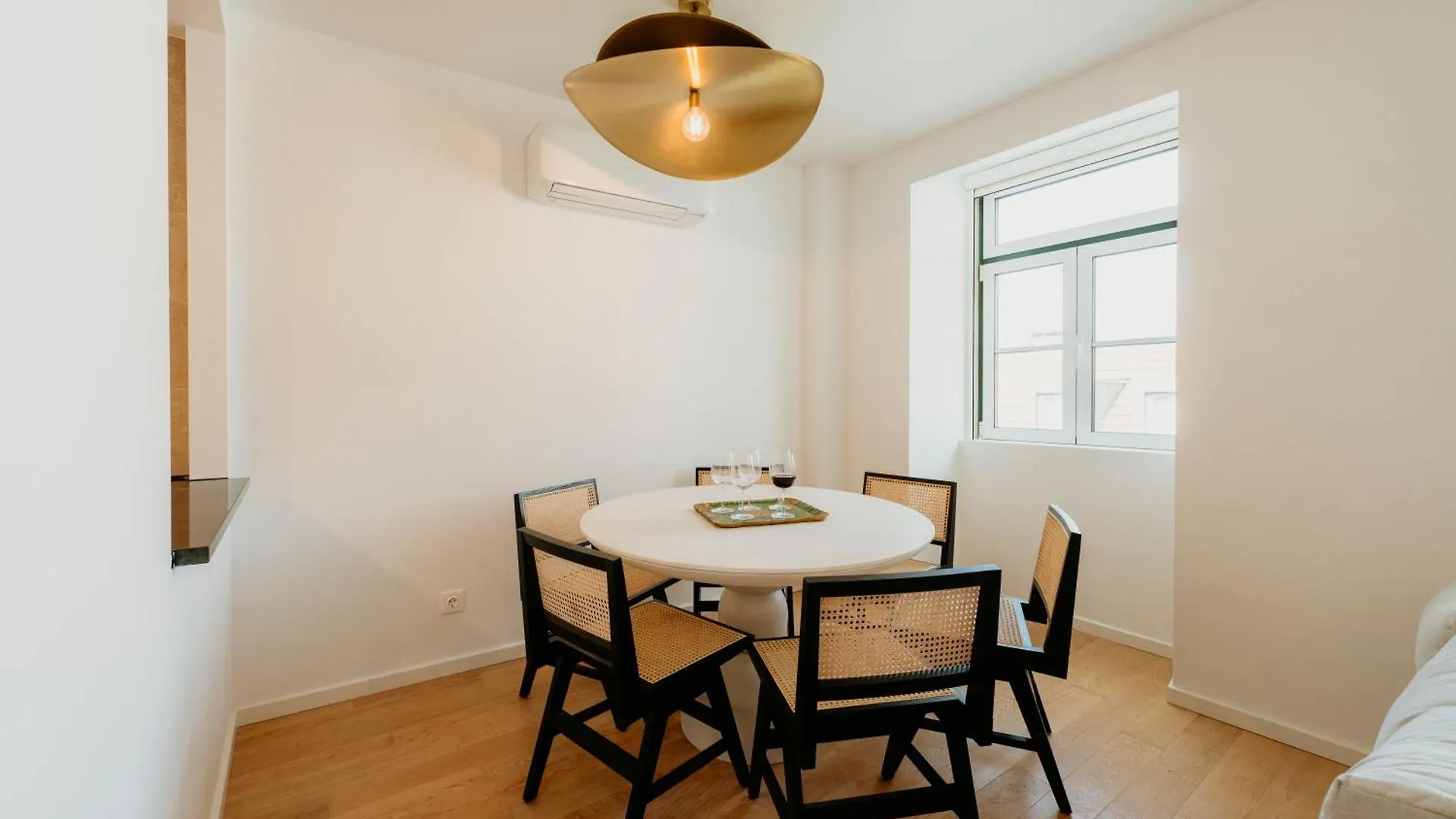 Mary Pink - No 1C - Stunning Two-Bedroom Apartment Lisbon 0*,  Portugal
